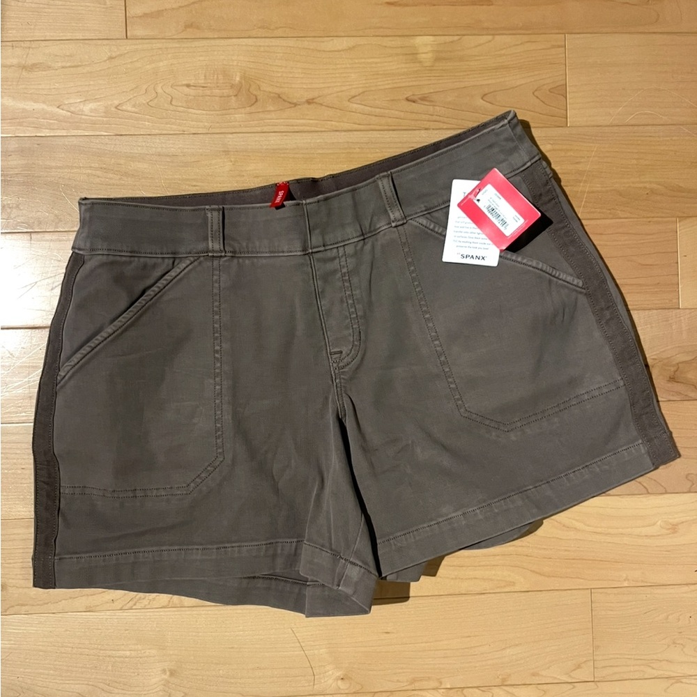 SPANX Brown Cargo Shorts Versatile Design